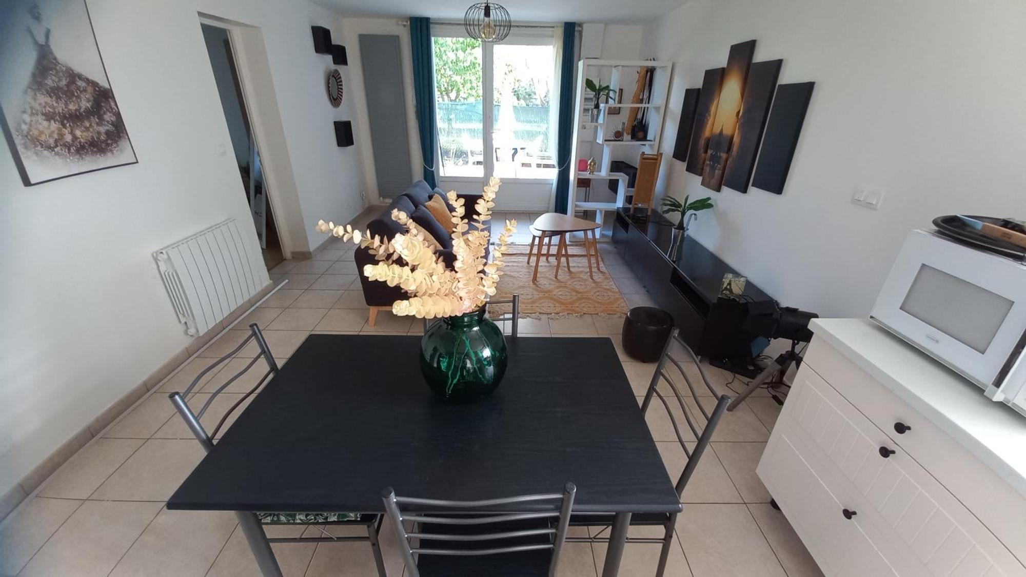 Plaisir Des Pres - Appartement T3, Jardin, Parking Chaponost Luaran gambar